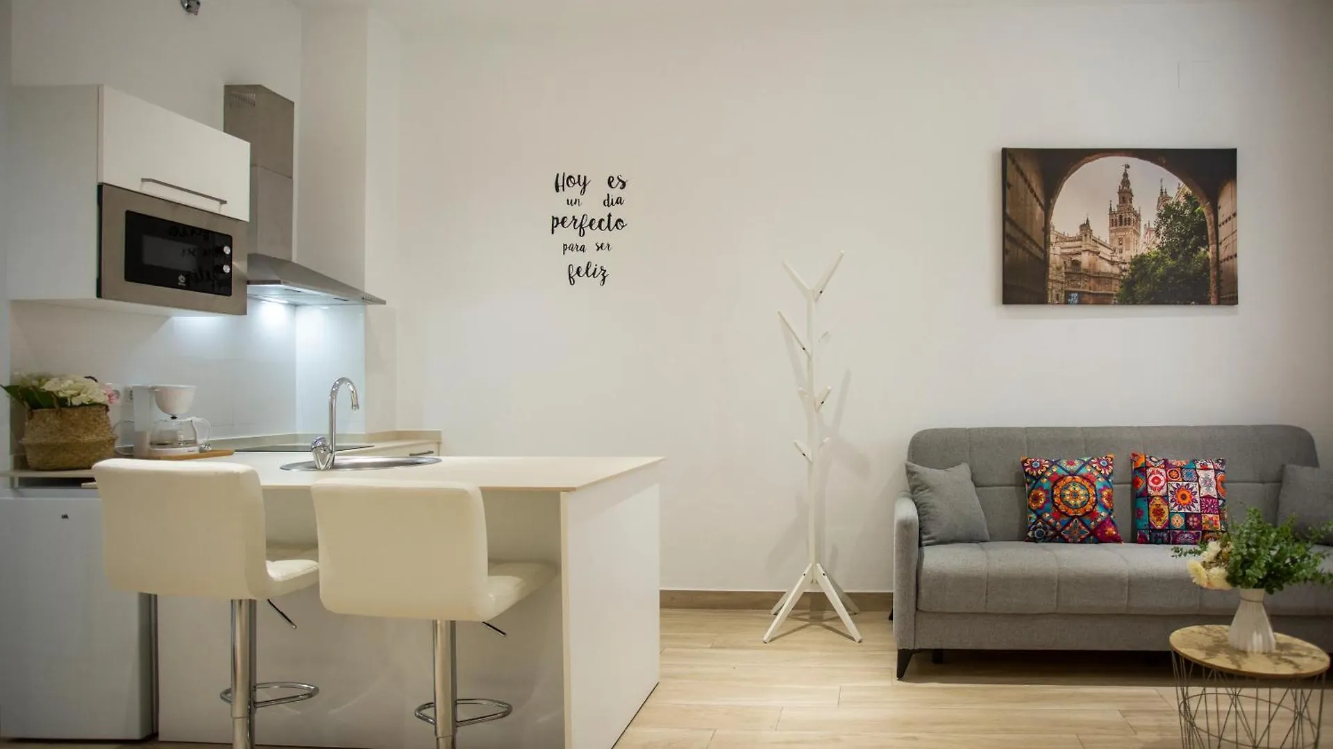 Wish Suite Cervantes Sevilla Spanien